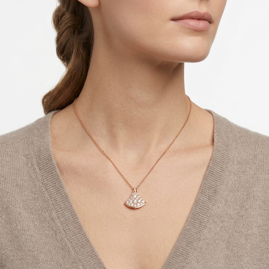 Timeless Fan Pavé Lab-grown Diamond Pendant